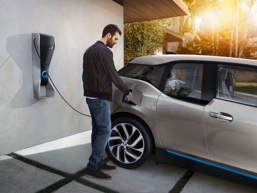 2014 BMW i3 Charging