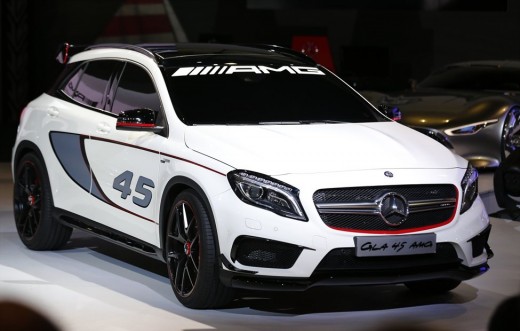 Mercedes GLA 45 AMG - attractive black wheels, red brake calipers, start number 45.