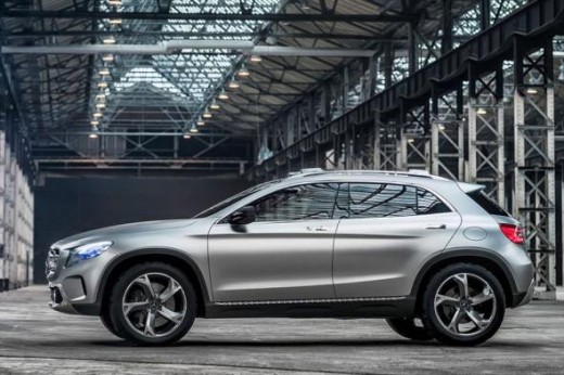 Mercedes GLA side view