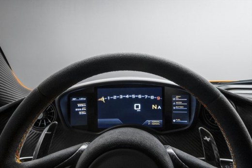 McLaren P1 Dashboard