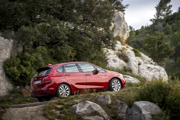 bmw-220d-xdrive-active-tourer