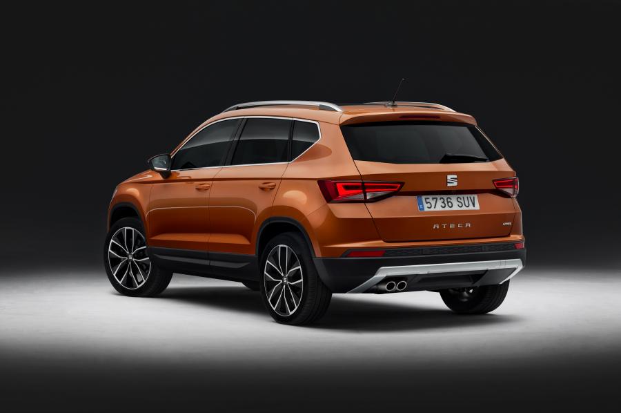 2016-Seat-Ateca-rear-left