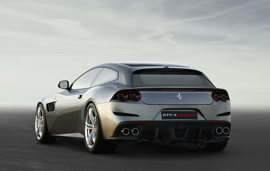 2017-ferrari-gtc4lusso-rear