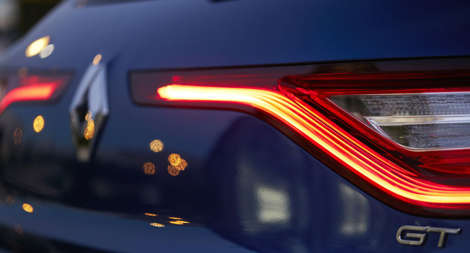 renault-megane-gt-taillights