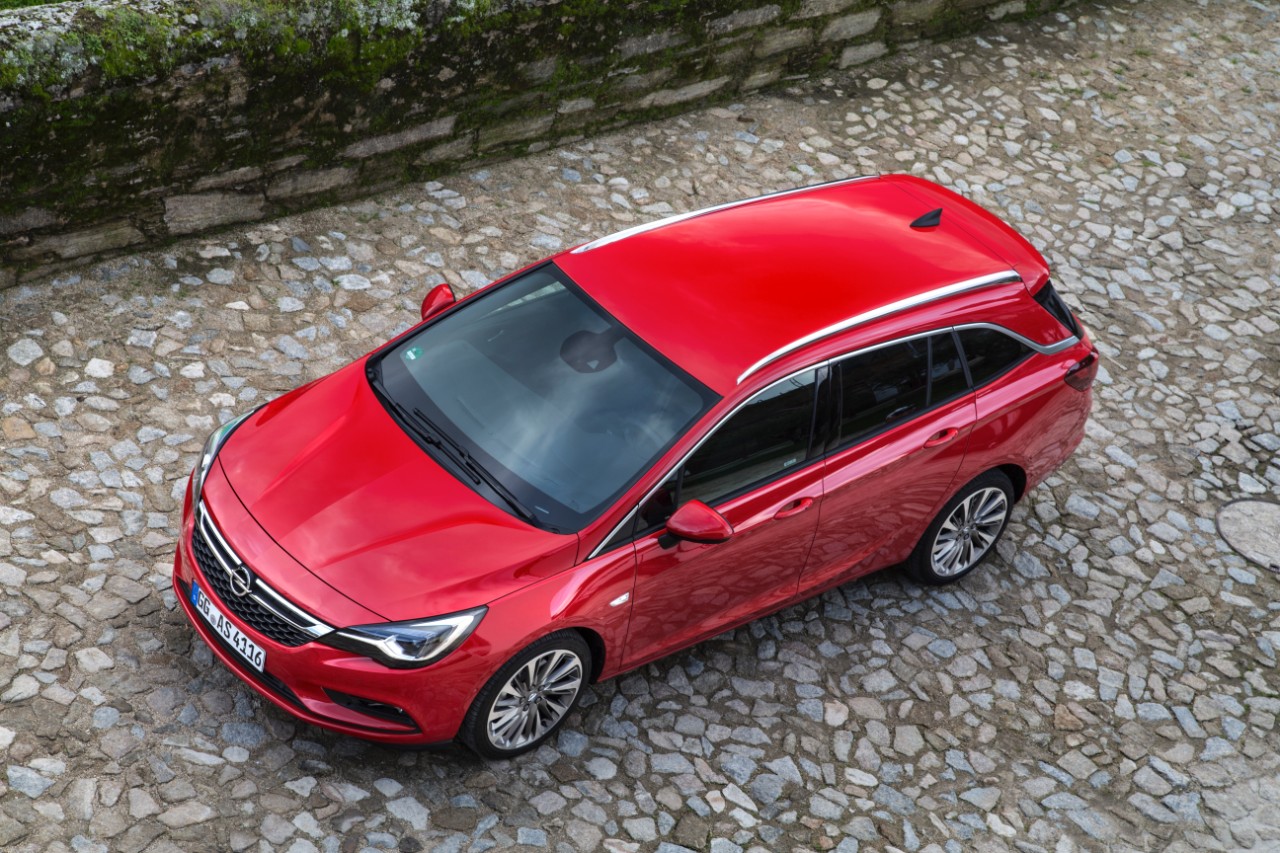 2016-opel-astra-sports-tourer