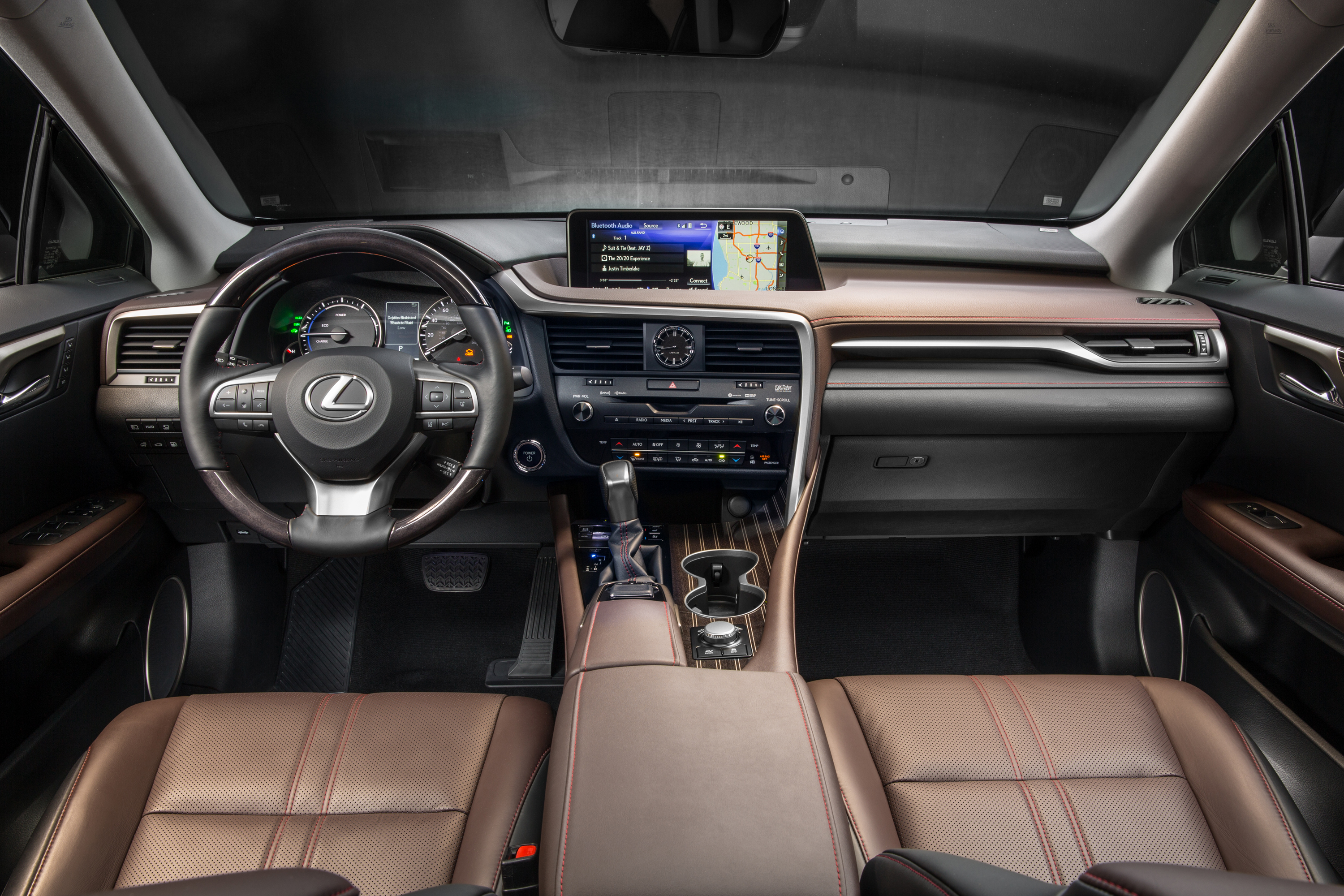 2016_Lexus_RX_450h_020