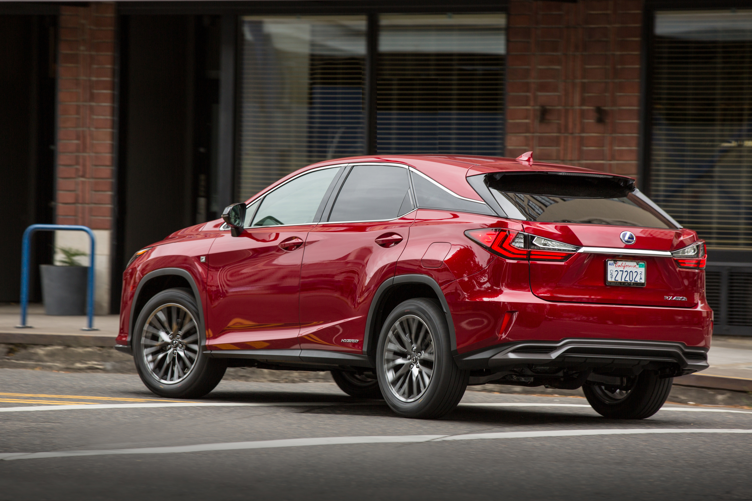 2016_Lexus_RX_450h_F_SPORT_019