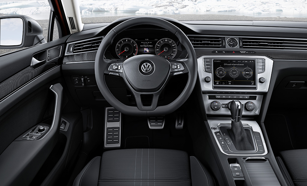 2016 Volkswagen Passat Alltrack 2