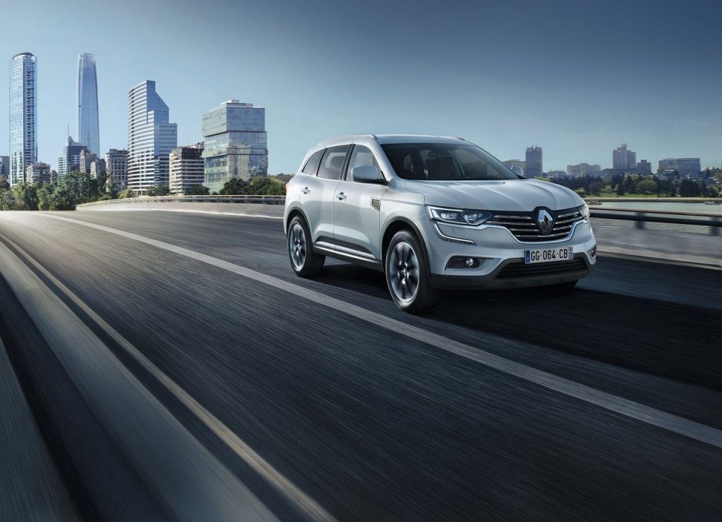 2017 Renault Koleos driving