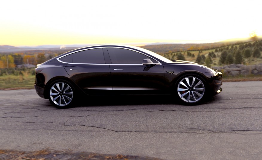 2018-Tesla-Model-3-6