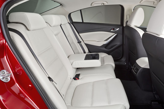 2016 Mazda 6 Wagon rear seats