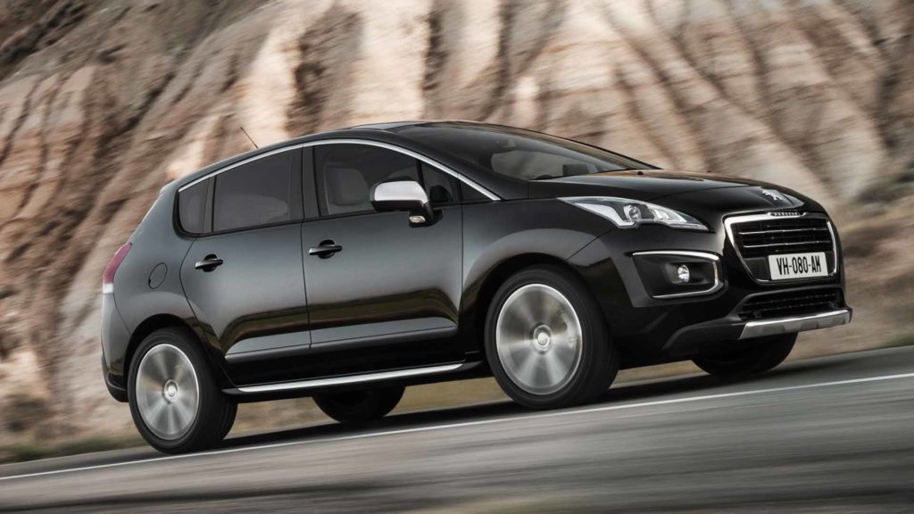 Peugeot 3008 side view