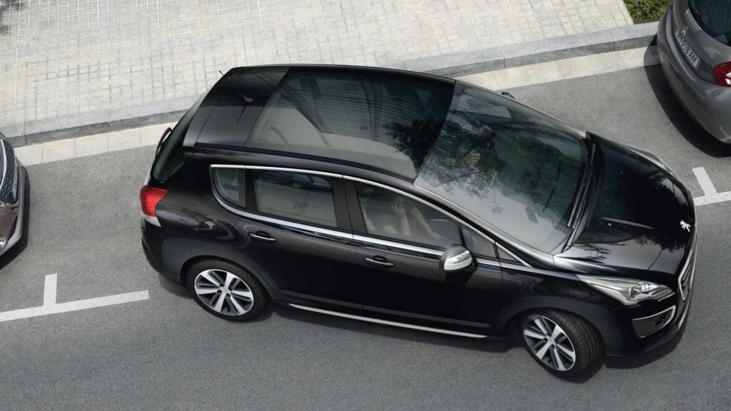 Peugeot 3008 top view