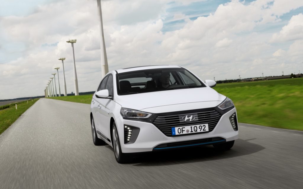 2017 Hyundai Ioniq hybrid 2