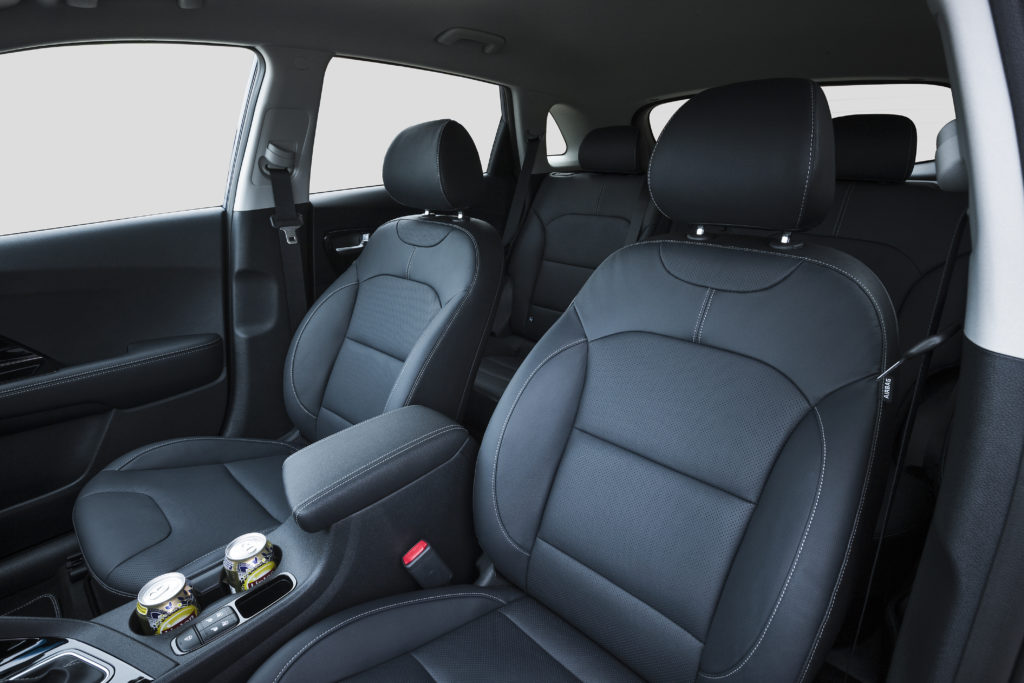 kia niro interior space height