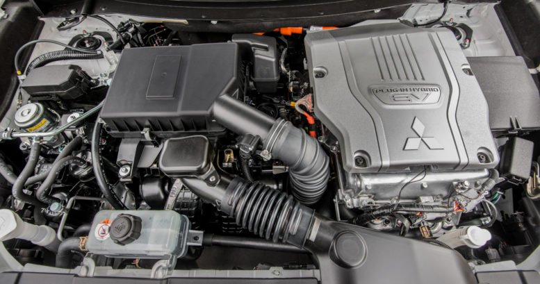 2016 Mitsubishi Outlander PHEV petrol and electric engine