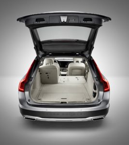 Volvo V90 Cross Country lugagge compartment