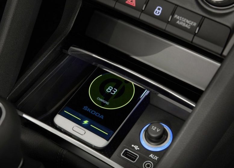 2017-skoda-kodiaq-wireless-phone-charging