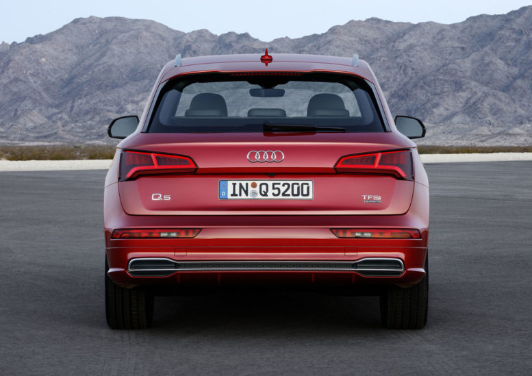 audi-q5-rear-view