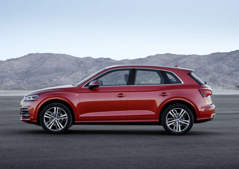 audi-q5-side-view