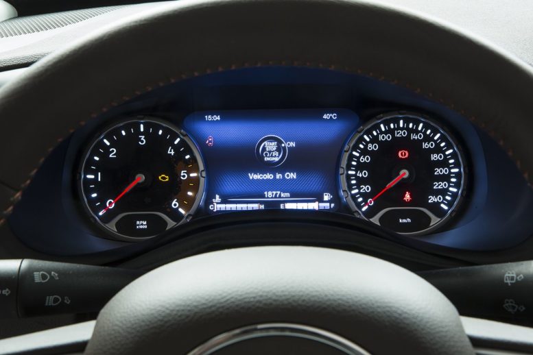 2016 Jeep Renegade Limited dashboard