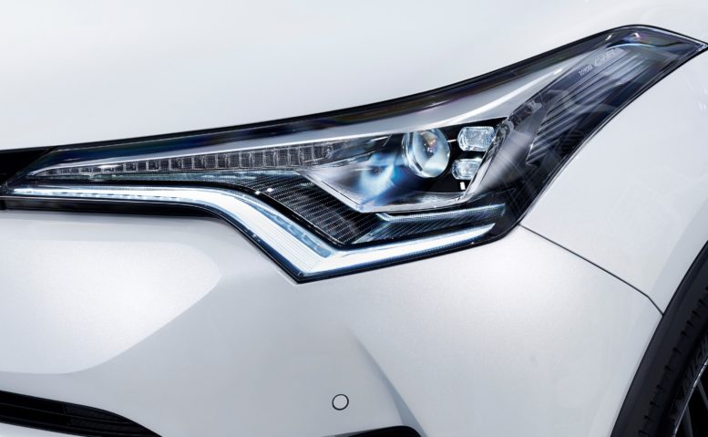 2016 Toyota C-HR full LED headlights