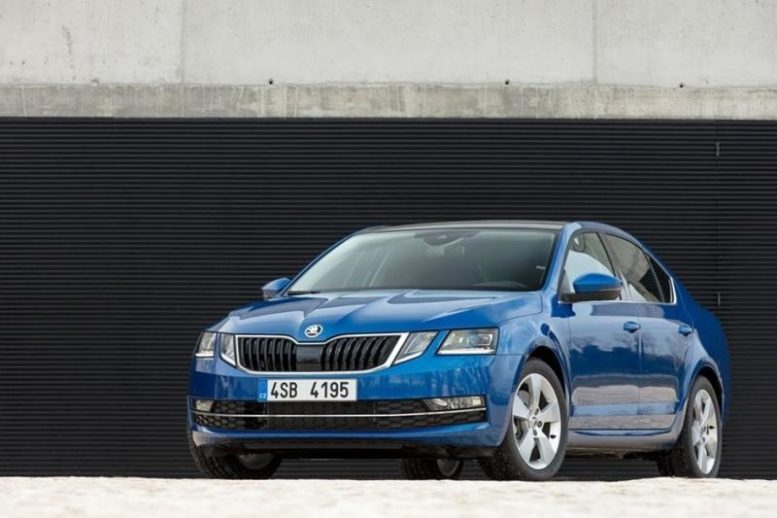 2017 Skoda Octavia new headlights LED