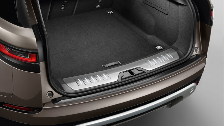 2018 Range Rover Velar luggage compartment