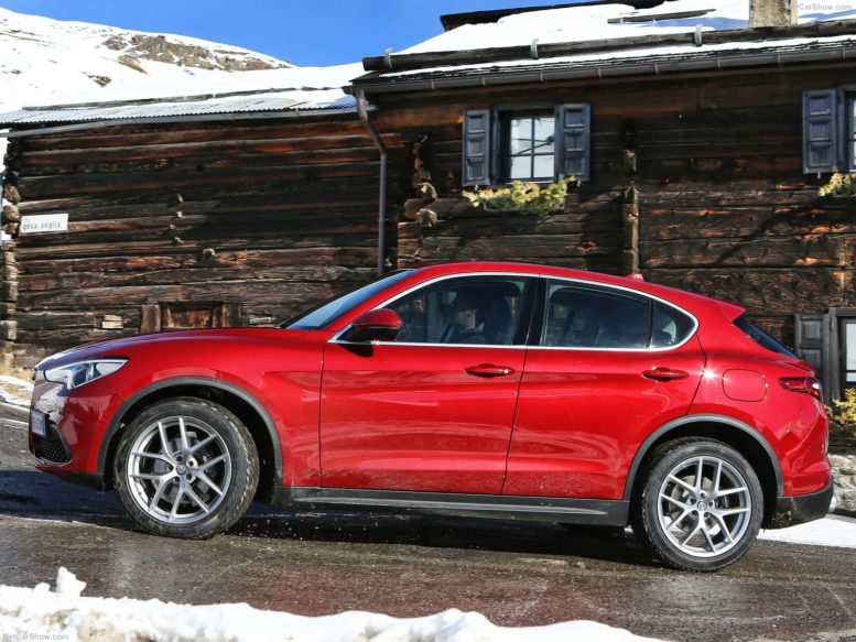 2018 Alfa Romeo Stelvio Giulia