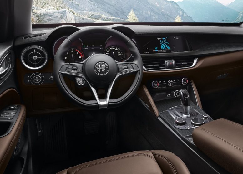 2018 Alfa Romeo Stelvio interior dashboard